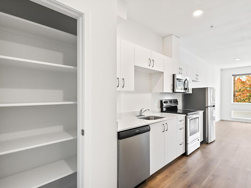 1st image of 5840 SE 89th Ave #303