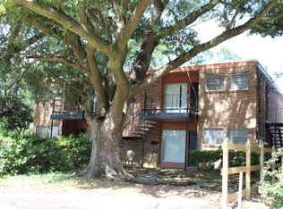 211 Jefferson Dr, Lake Charles, LA 70605