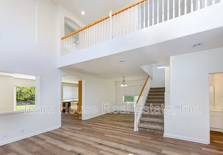25620 Wordsworth Ln — Photo 4