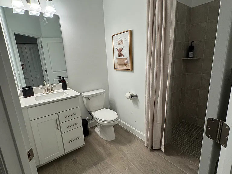 Hinkley Dr — Photo 17
