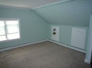 105 Smyth Rd, Manchester, NH 03104