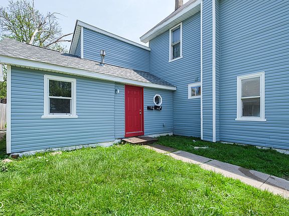2nd image of 2034 Fletcher St