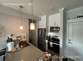 2229 Atkins Ave #304, Pt Coquitlam, BC V3C0H2