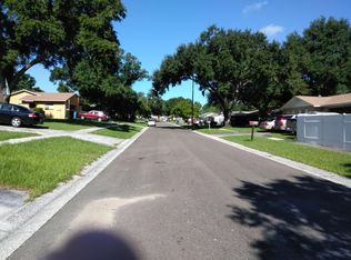 2300 Merrily Cir N, Seffner, FL 33584