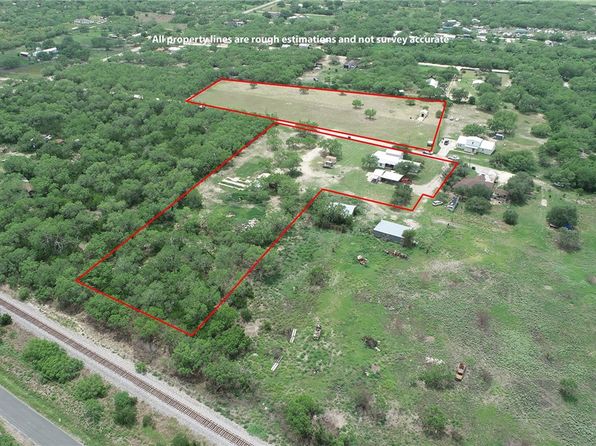 200 Baggs Trl, Mathis, TX 78368
