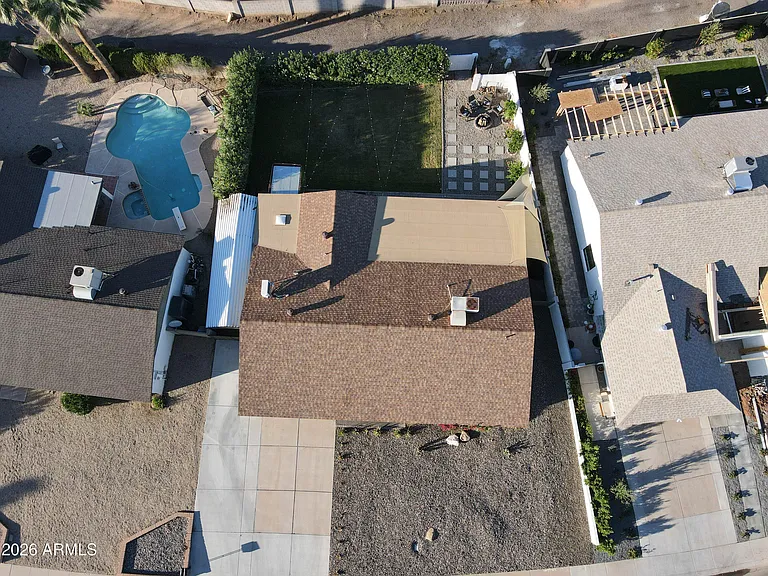 2200 N Los Altos Dr — Photo 42
