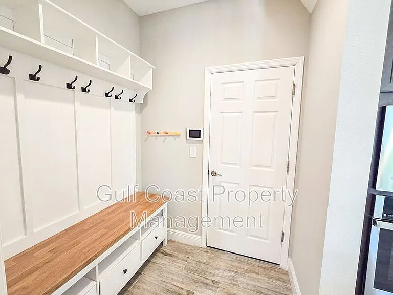 12664 Oak Hill Way — Photo 33