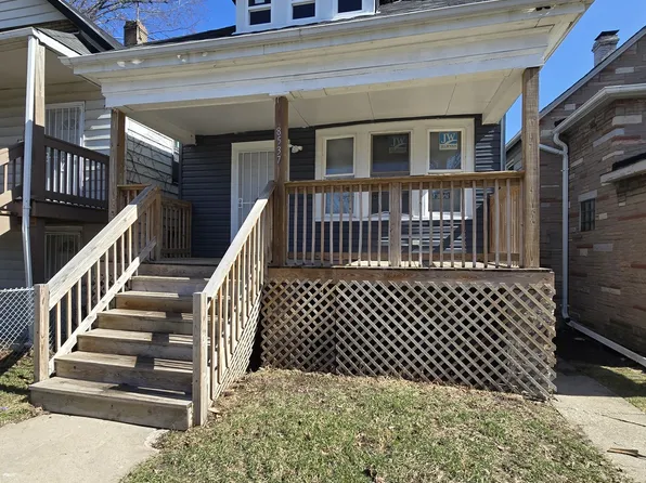 (undisclosed Address), Chicago, IL 60617