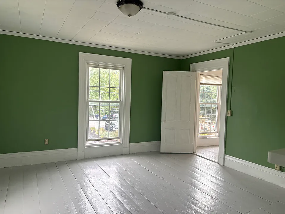 34 Main St #2