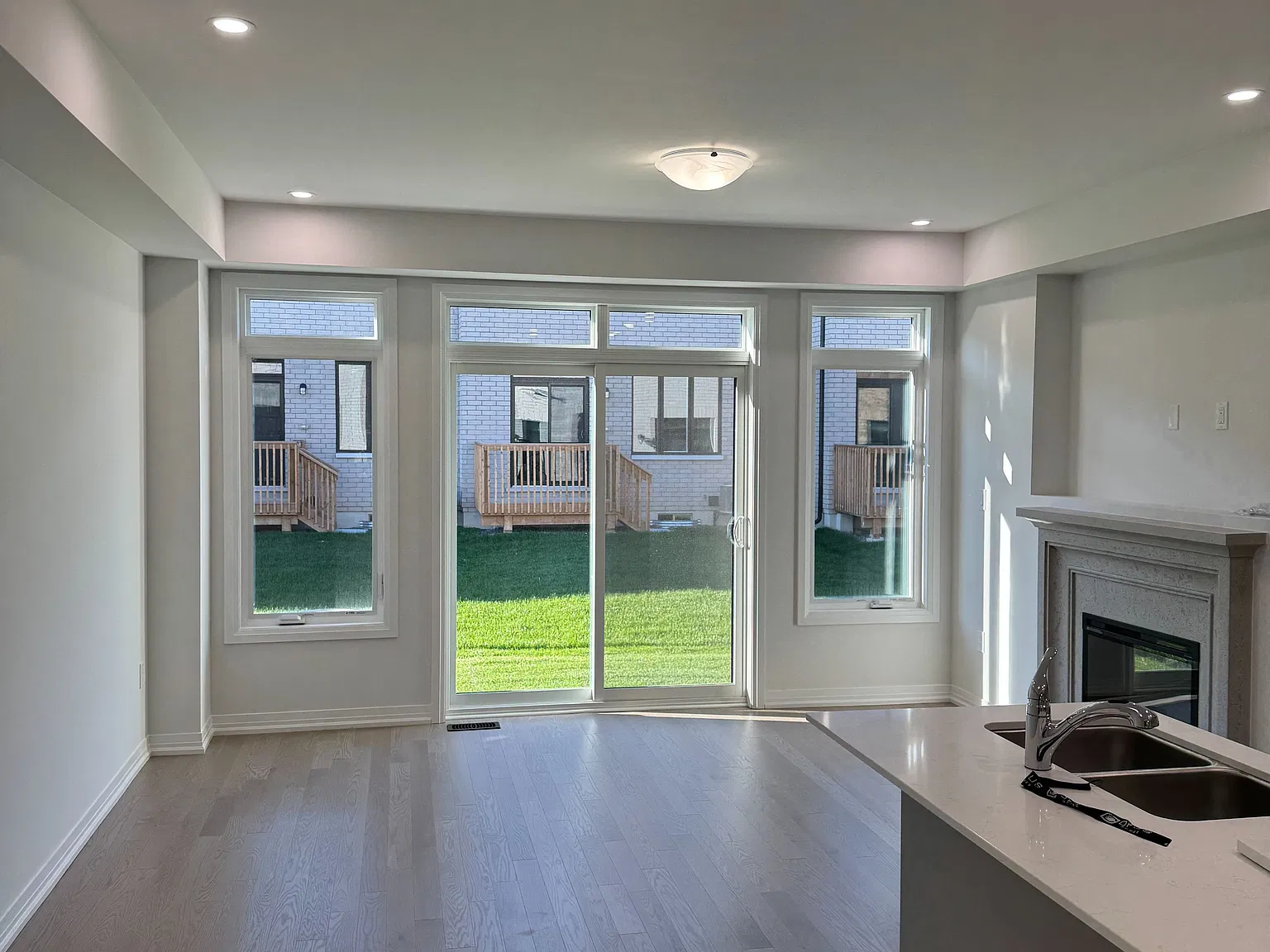 4 bed, $3,400 — Photo 4