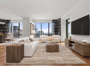 Residences At The Ritz Carlton, Boston, MA 02111