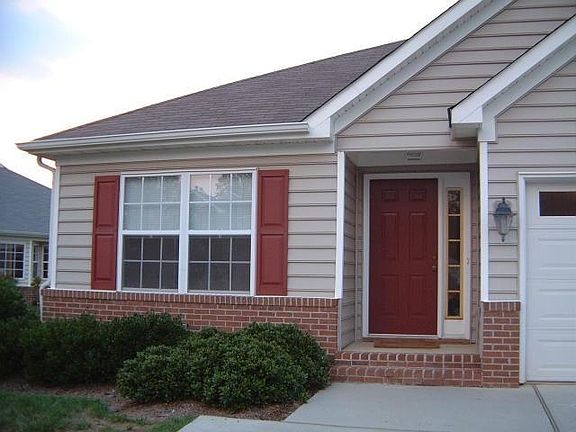 2nd image of 113 Wingate Dr