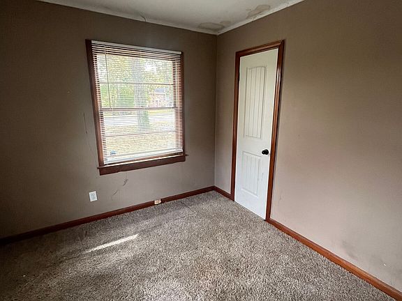 5th image of 222 Burnett Ferry Rd SW