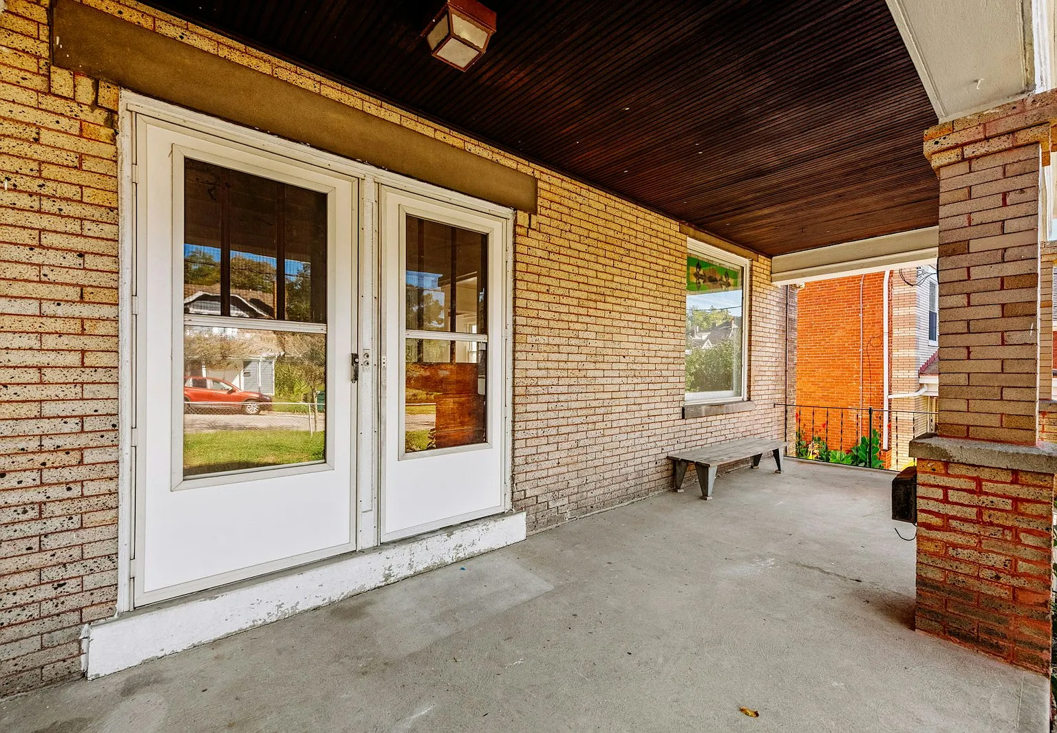 614 Hawthorne Avenue — Photo 4
