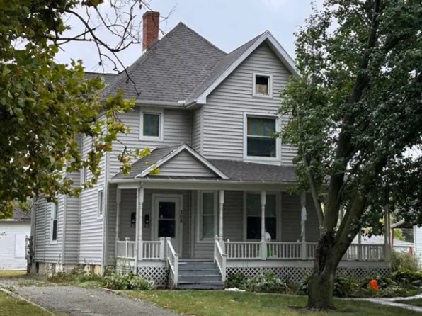 308 6th Ave, Sterling, IL 61081