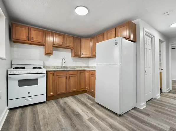 420 Broadway Avenue