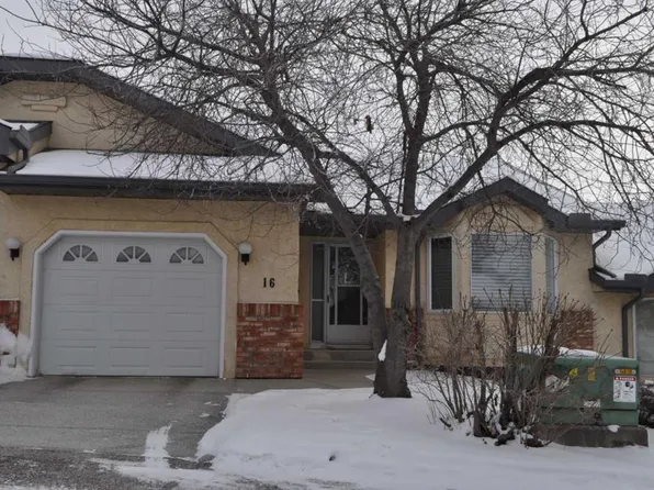 16 W Edenwold Grn NW, Calgary, AB T3A 5B8