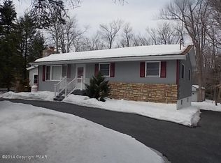 105 Sharbaugh Rd, Tobyhanna, PA 18466