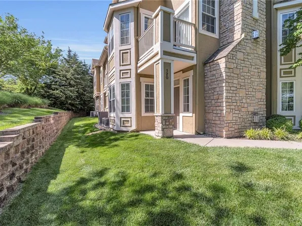 16000 Granada St APT 120, Overland Park, KS 66085