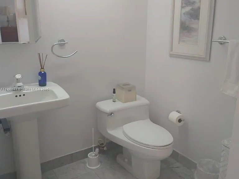 9341 SE Collins Ave #303 — Photo 3