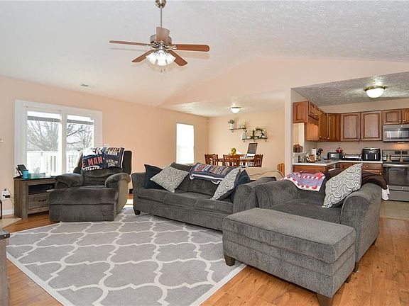 5th image of 6841 Silver Grove Ct
