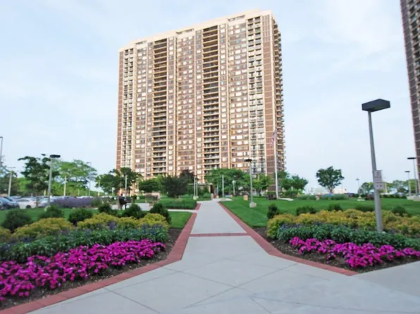 27010 Grand Central Parkway #27F, Floral Park, NY 11005