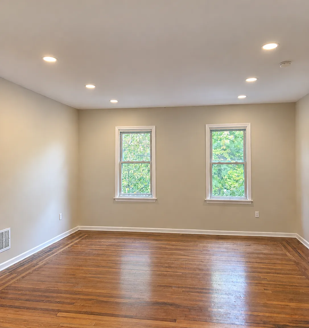 3 bed, 1100 sqft, $2,800 — Photo 2