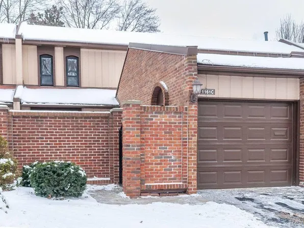 1161 Kirts Blvd Unit C, Troy, MI 48084