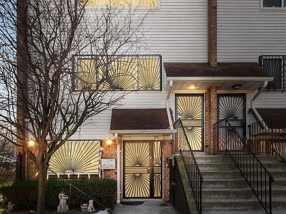 2nd image of 4 Davit Ct #1