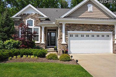 1st image of 558 Bay Hill Dr