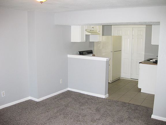 3rd image of 1427-B Oakley Ave