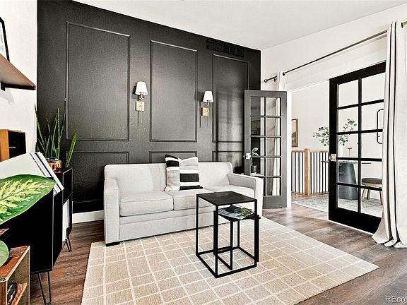 4th image of 13030 Niagara Street