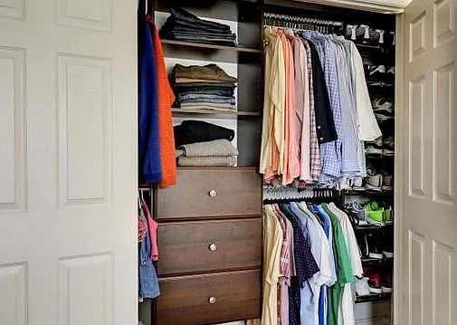 2nd Bedroom Closet