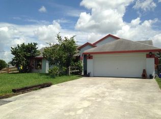 18769 43rd St N, Loxahatchee, FL 33470