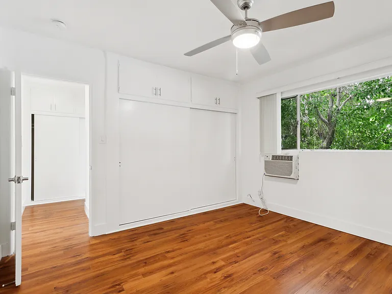 10584 Santa Monica Blvd #209 — Photo 5