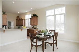 5th image of 101 Blue Heron Ct