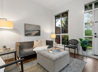 14968 101a Ave #122, Surrey, BC V3R0E8