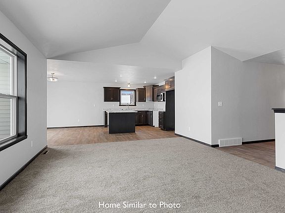 5th image of 1015 Constellation Way
