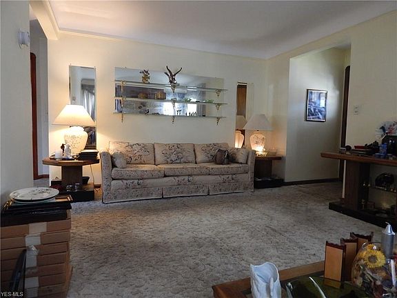 2nd image of 14119 Highlandview Ave