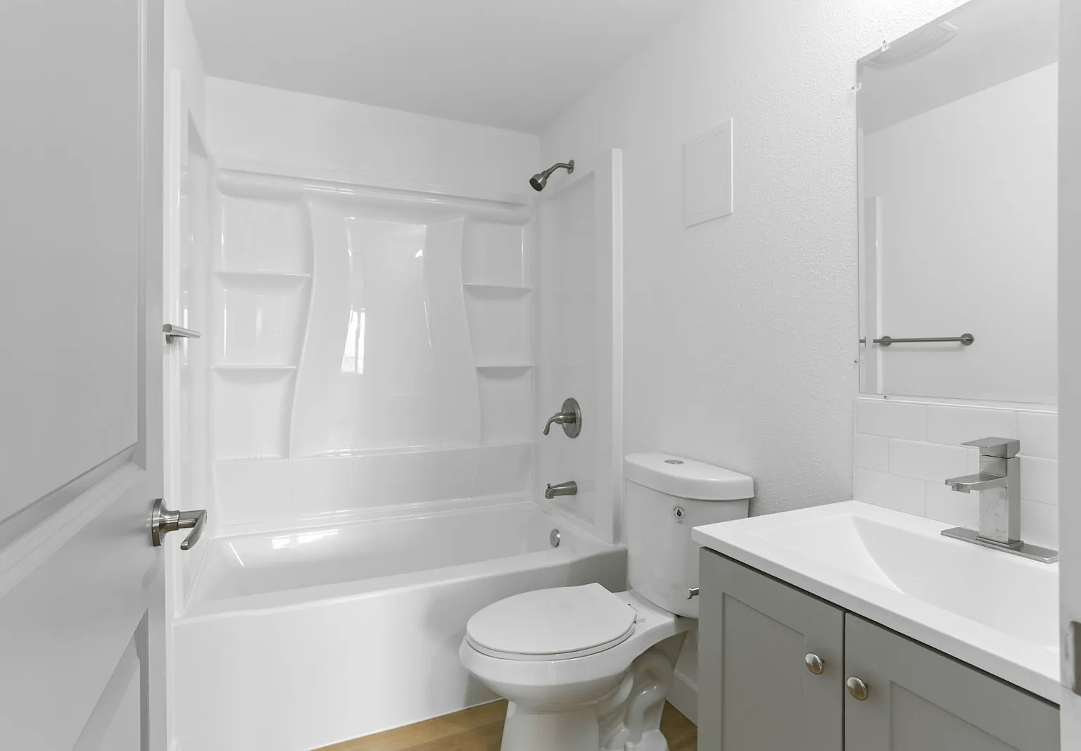 1407 West Marina Drive, Unit 8 — Photo 2