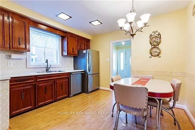 261 Betty Ann Dr — Photo 8