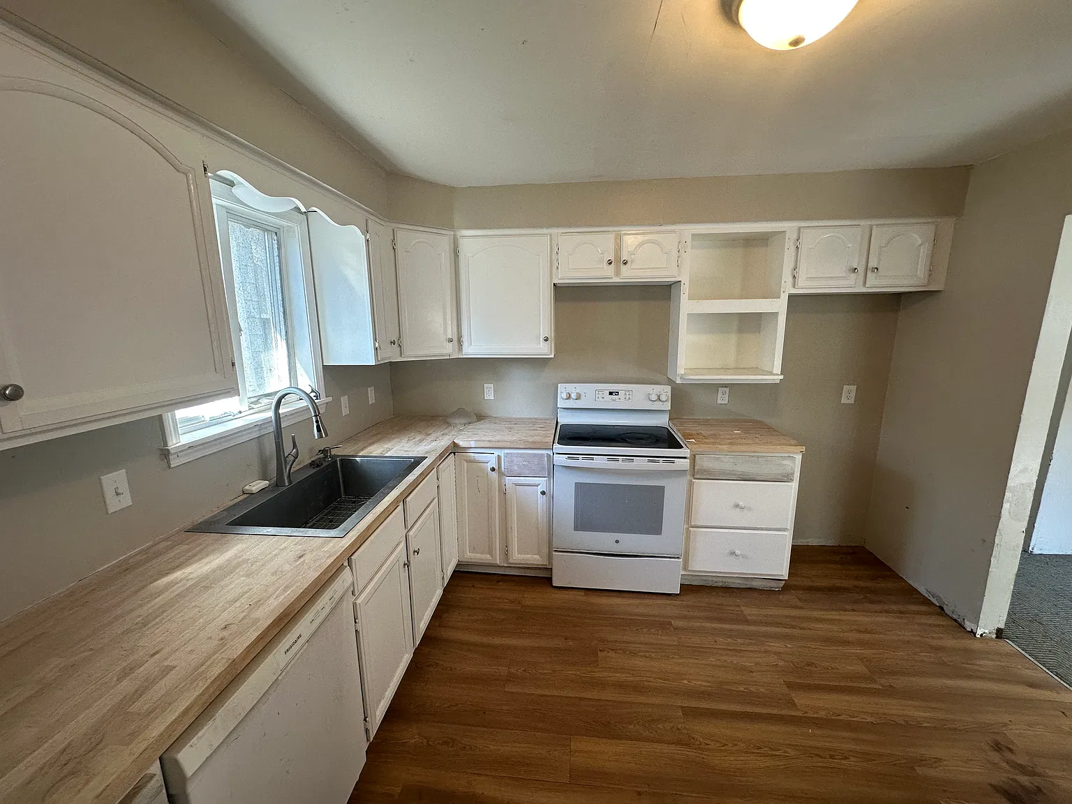 3 bed, 1260 sqft, $1,600 — Photo 3
