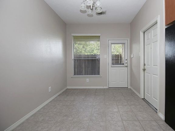 3rd image of 21043 Sun Creek Dr