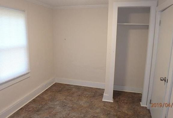 4th image of 813 N East St