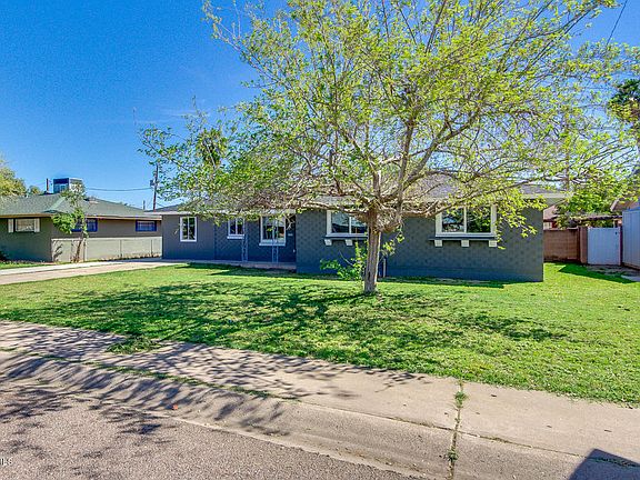 3rd image of 2115 W Avalon Dr