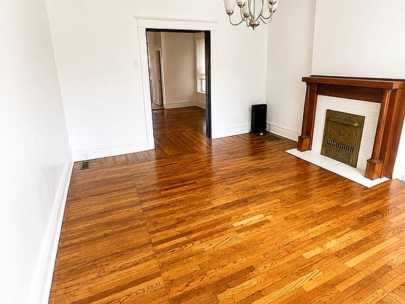 2nd image of 4451 Oakland Ave
