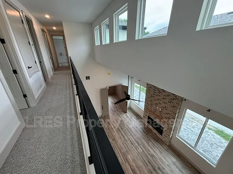 722 Ellwood Ave — Photo 40