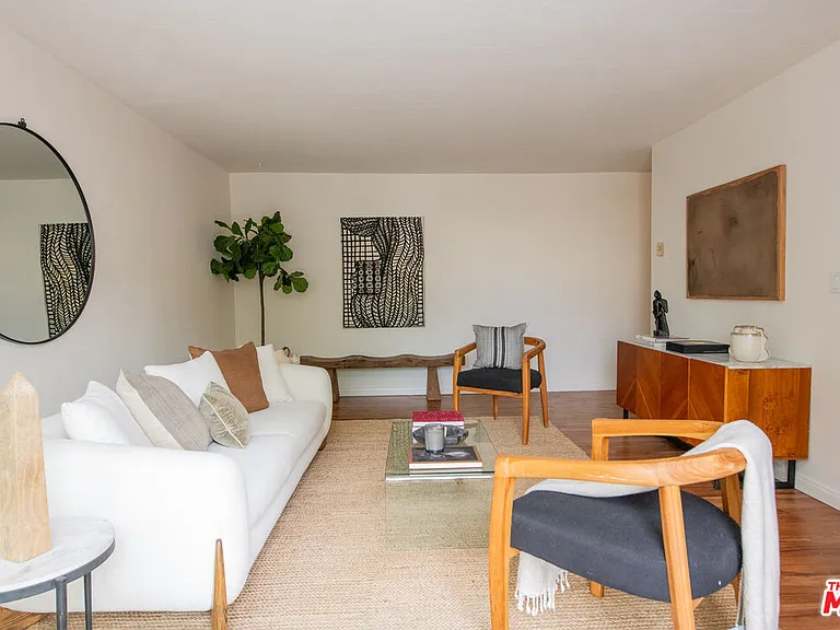608 Idaho Ave #6 — Photo 1
