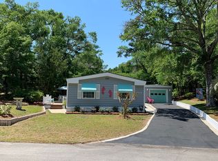 313 Miller Dr, Emerald Isle, NC 28594