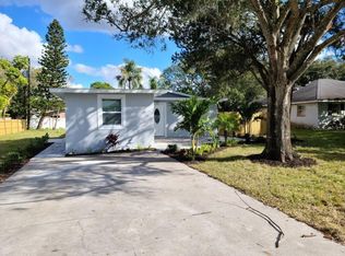 1304 Russell Ave, Sarasota, FL 34232